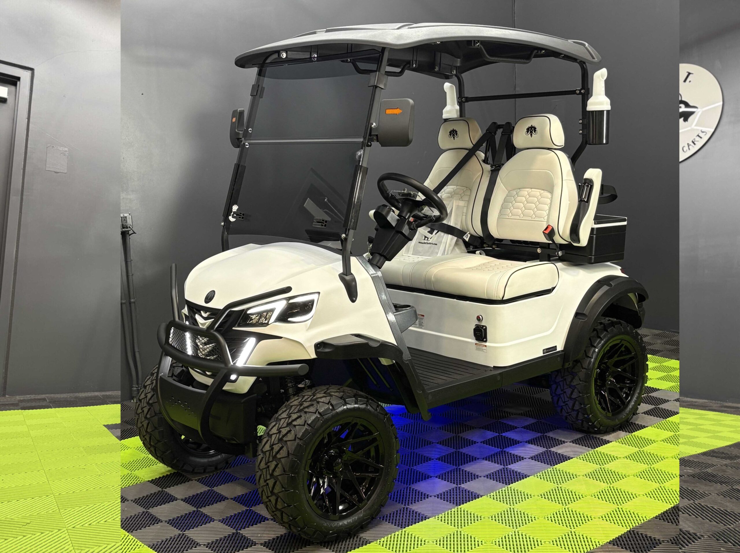 2025 MammothEV XR2 Matte White W/White Seats Black Stitch Golf Ready