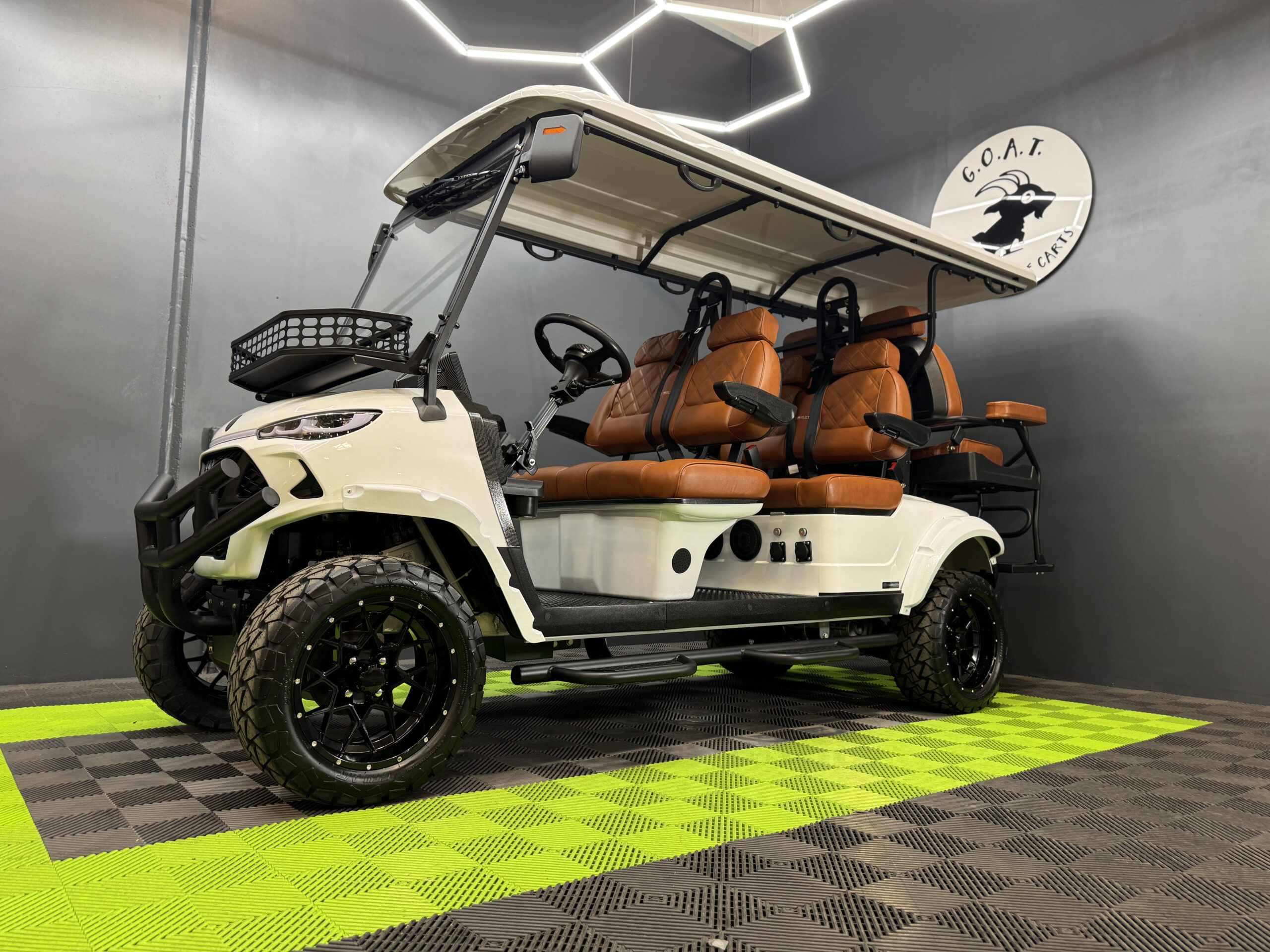 2026 MammothEV Skye XL Gloss White W/Peanut Butter Seats 7.3Kw Motor