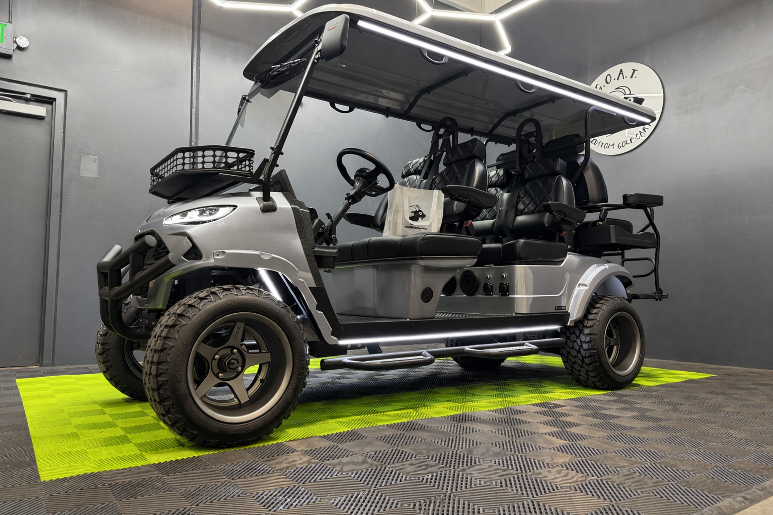 2026 MammothEV Skye XL Gloss Silver With 14″ Deep Dish Wheels 72v