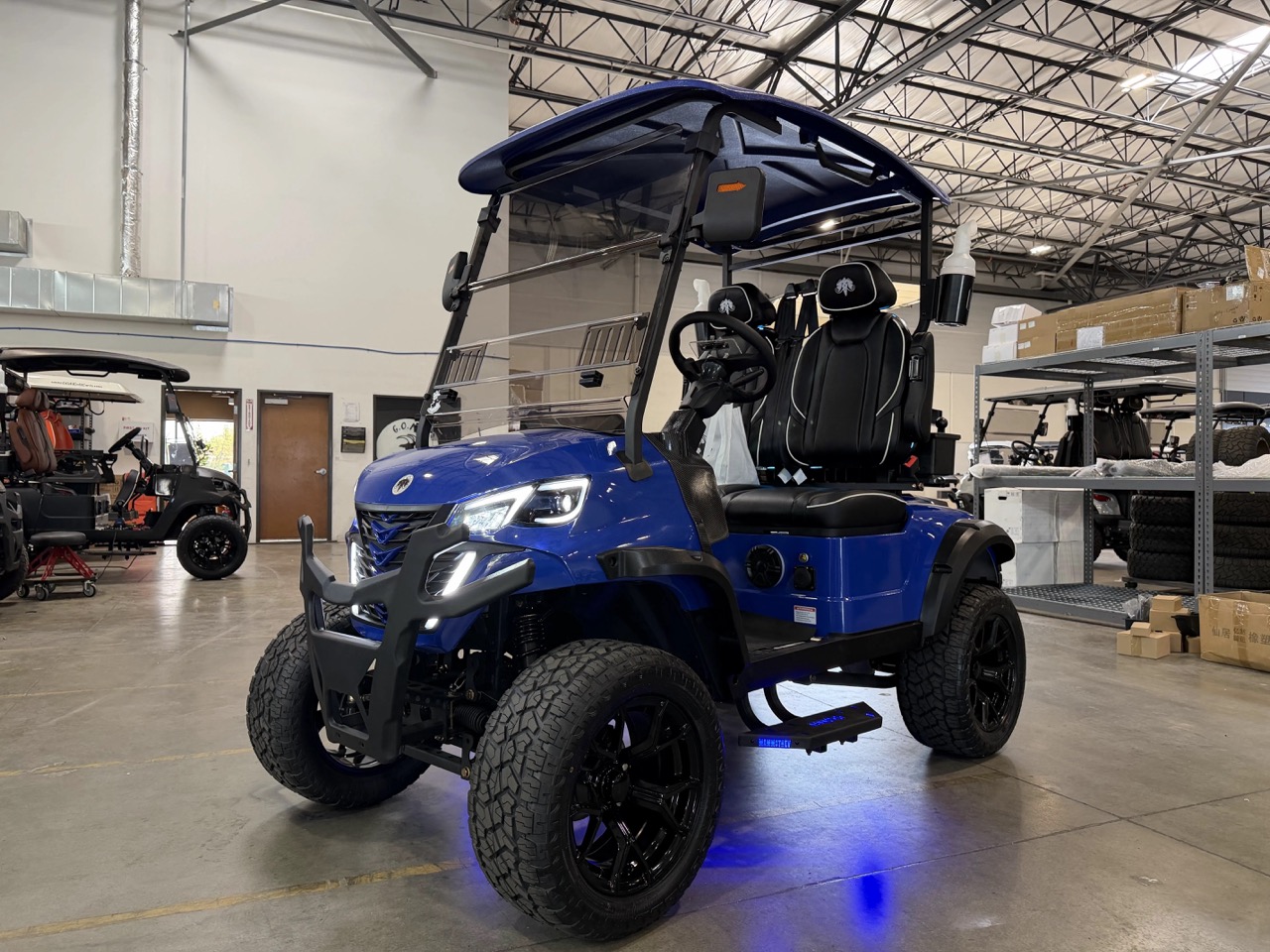 Electric blue MammothEV XR2 custom golf cart delivered to Salem, OR